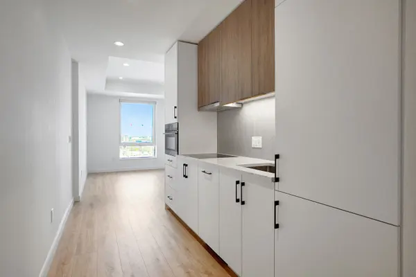 741 King ST W #1104, Kitchener, ON N2G 0E9