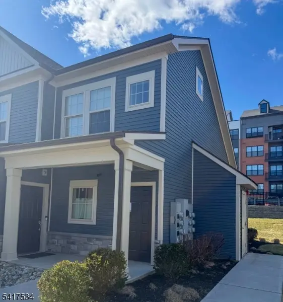 8 Aster Blvd, Warren Twp., NJ 07059