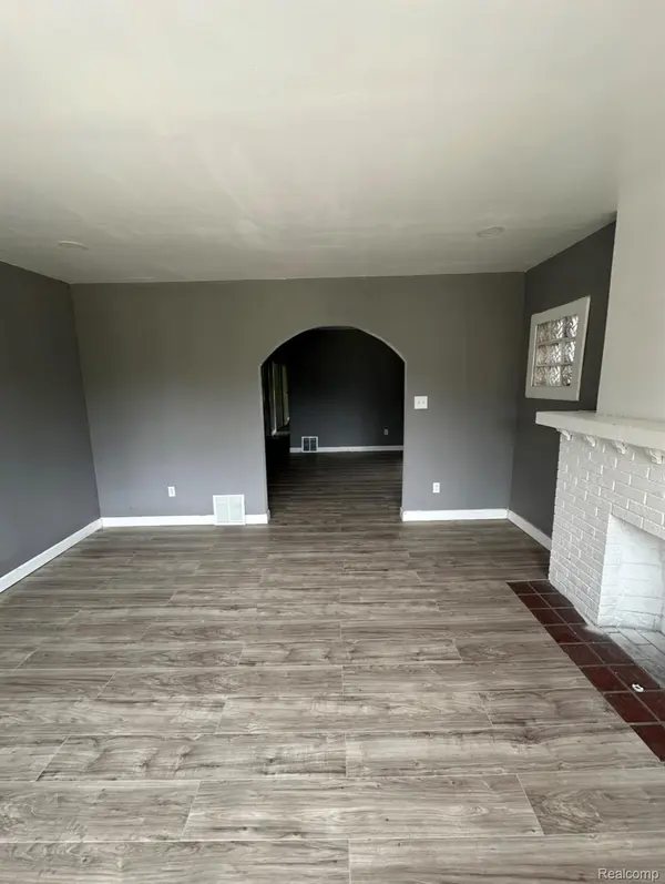 3220 Gladstone ST, Detroit, MI 48206