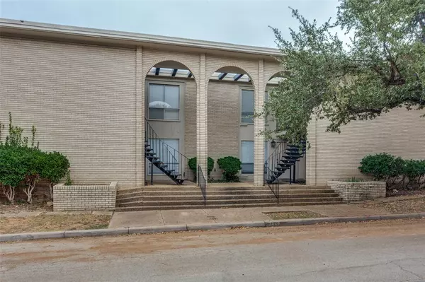 Fort Worth, TX 76107,3828 W 7th Street