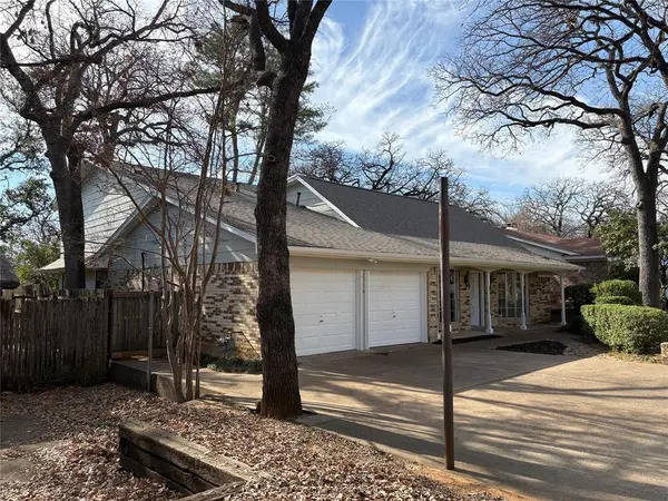 2716 Plover Lane, Irving, TX 75060