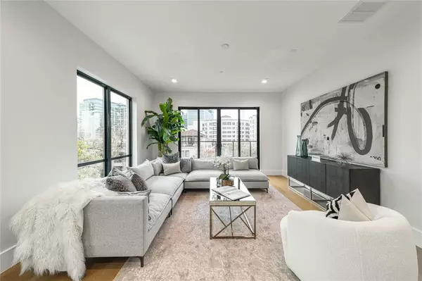 Dallas, TX 75219,3601 Routh Street #4C