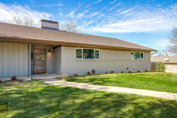 Fort Worth, TX 76116,6940 Bal Lake Drive