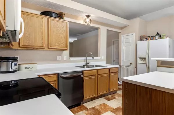 Allen, TX 75002,807 Squire Court