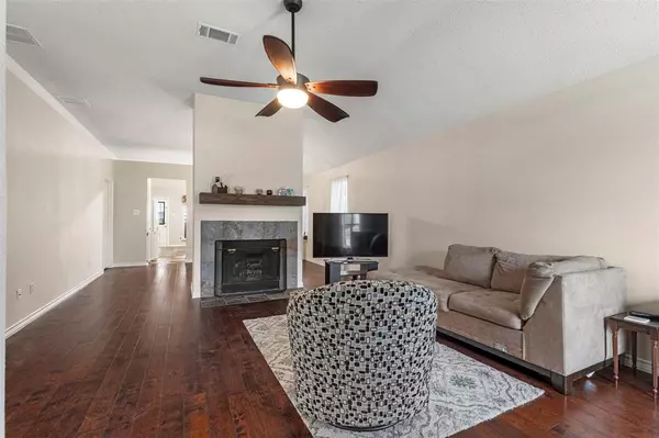 Allen, TX 75002,807 Squire Court