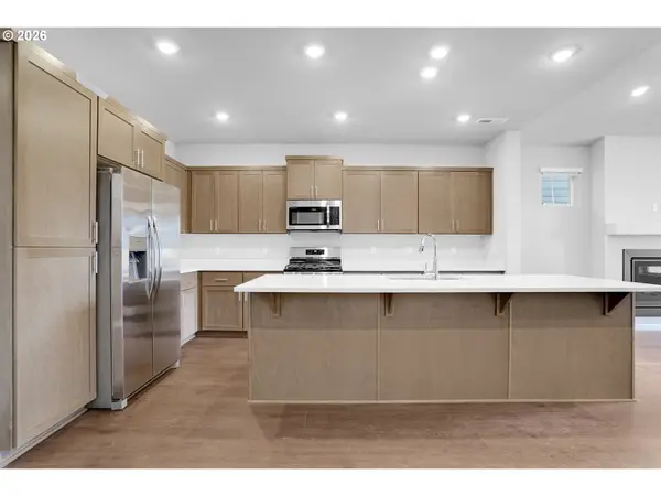 31740 NW BLAKE TER, North Plains, OR 97133