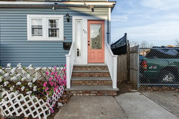 425 East Avenue, Perth Amboy City, NJ 08861