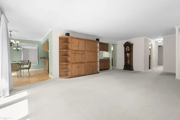 1645 Huntington PARK, Rochester Hills, MI 48309