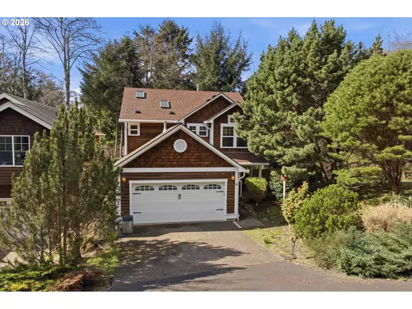 Cannon Beach, OR 97110,696 N HEMLOCK ST