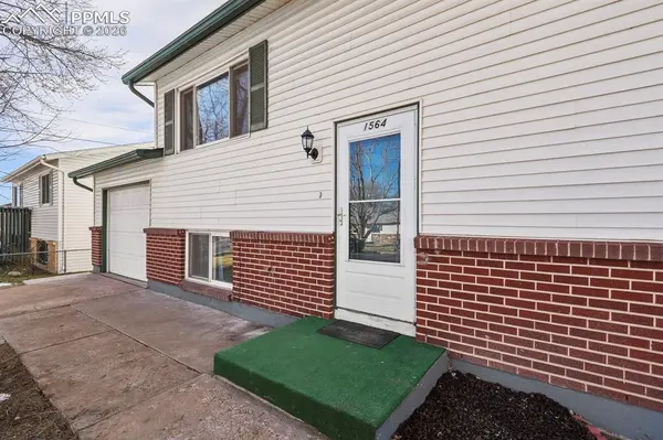 1564 Willshire DR, Colorado Springs, CO 80906