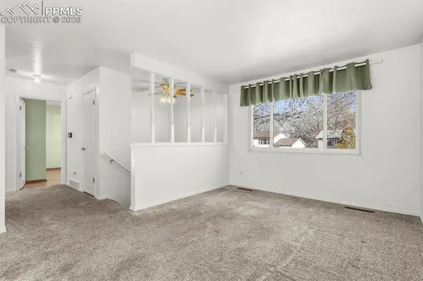 1564 Willshire DR, Colorado Springs, CO 80906