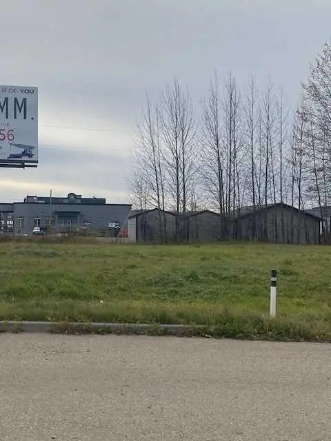 5512 Caxton West, Whitecourt, AB T7S 0A0