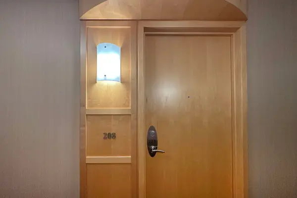 8 Mondeo DR #208, Toronto E04, ON M1P 5C7