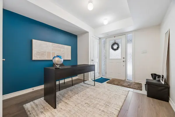 2564 Ladyfern XING, Pickering, ON L1X 0E6