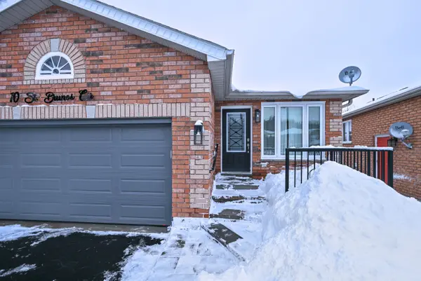 10 St. Bruno's CIR, Barrie, ON L4N 0B9