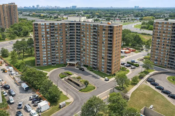 551 The West Mall N/A #304, Toronto W08, ON M9C 1G7