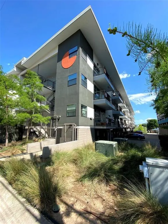 1111 S Akard Street #211, Dallas, TX 75215