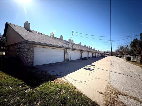 Abilene, TX 79605,1 Crossroads Drive