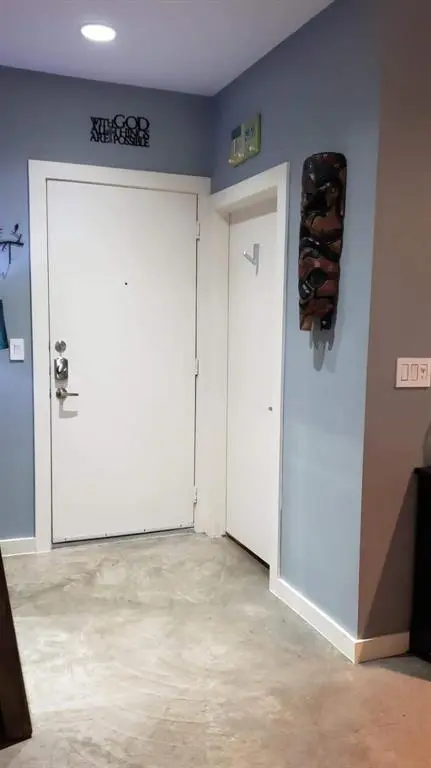 1111 S Akard Street #211, Dallas, TX 75215