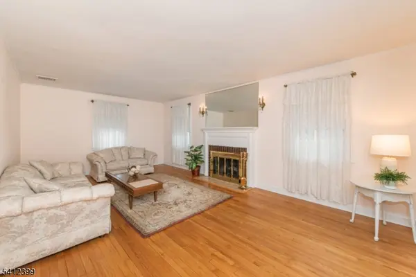 438 Mount Prospect Ave, Clifton City, NJ 07012