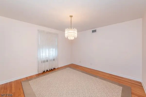 438 Mount Prospect Ave, Clifton City, NJ 07012