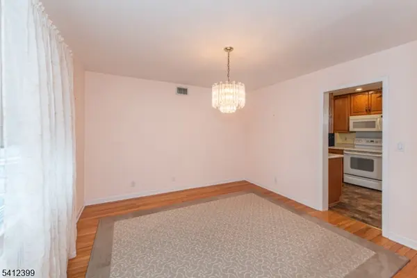 438 Mount Prospect Ave, Clifton City, NJ 07012