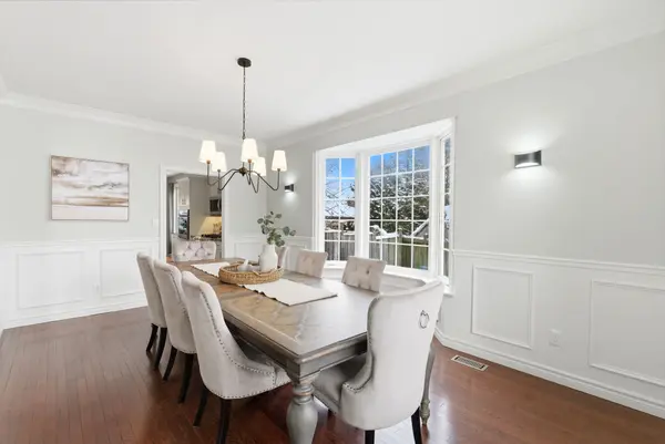 199 Samac CT, Oshawa, ON L1G 7V9