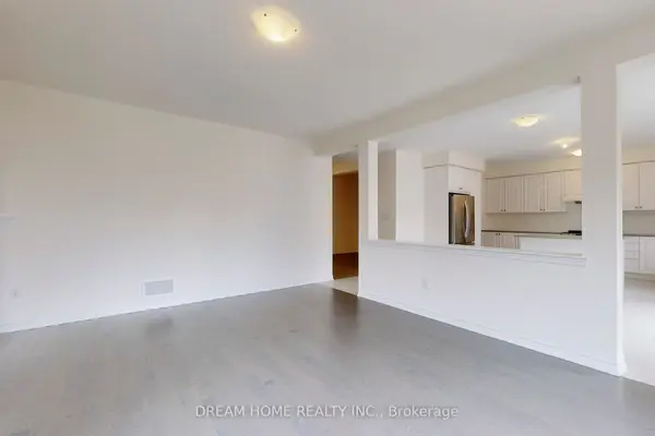 7 Charles White CT, East Gwillimbury, ON L9N 0T7