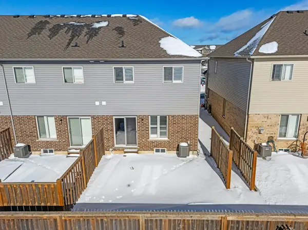 14 Serenity LN, Hamilton, ON L0R 1P0