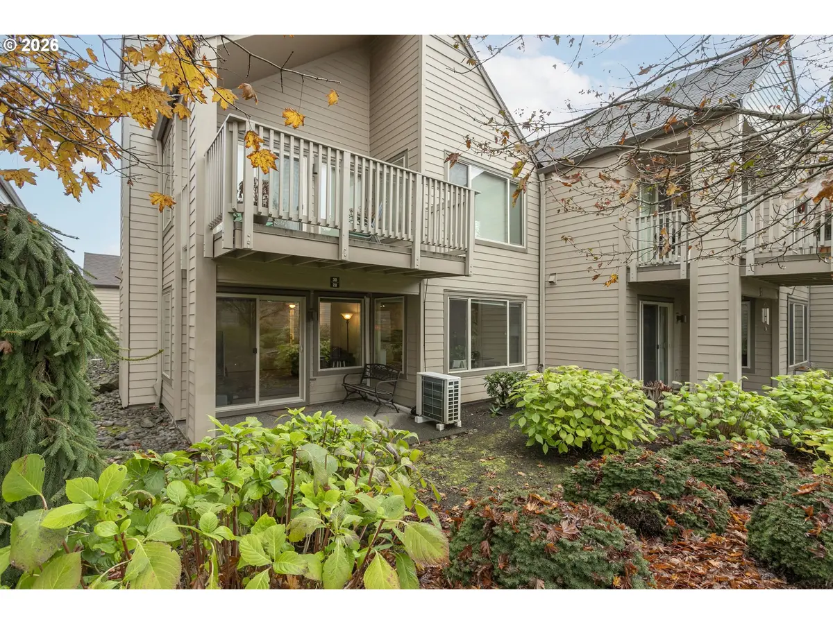 2518 SE BAYPOINT DR #L28, Vancouver, WA 98683