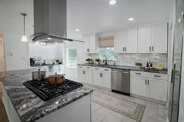 2719 S 27th, Waco, TX 76706