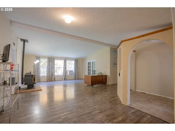 Eddyville, OR 97343,1371 HARLAN RD