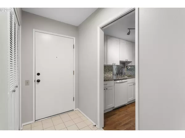 Vancouver, WA 98683,2518 SE BAYPOINT DR #L28