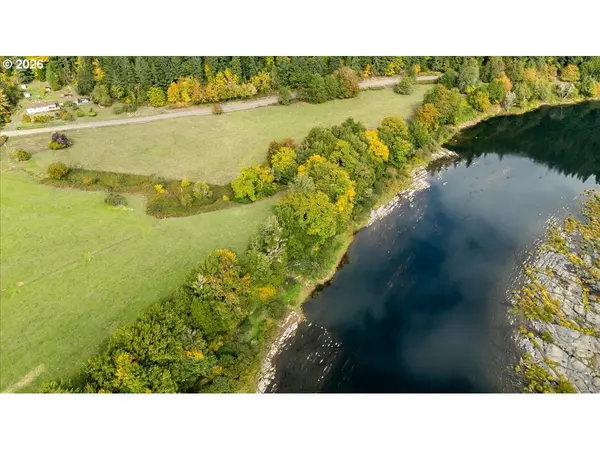 2277 COUGAR CREEK RD, Oakland, OR 97462