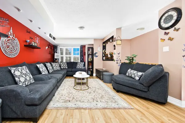 2462 Bromus PATH, Oshawa, ON L1L 0K6