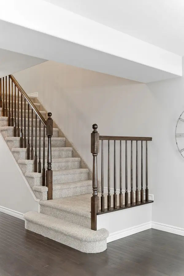 43 Mountain Ash DR, Belleville, ON K8N 4Z5