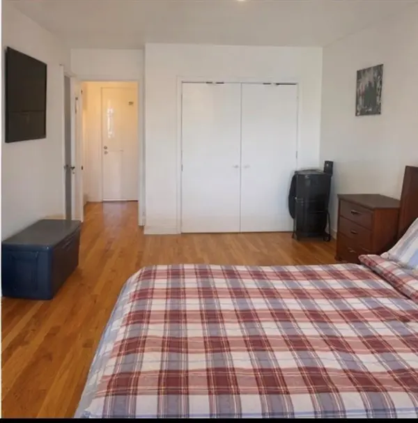 2035 East 7th ST #3J, Brooklyn, NY 11223