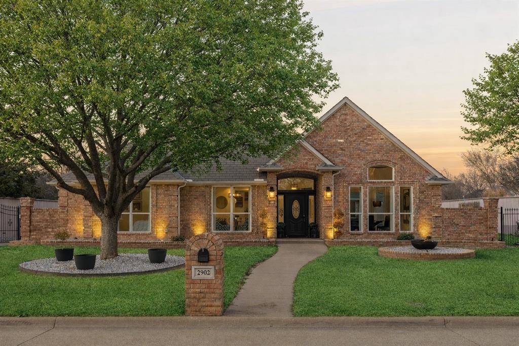 2902 SUMMERTREE Lane, Colleyville, TX 76034