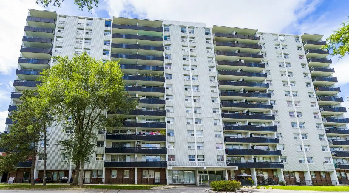 30 Gilder DR #710, Toronto E08, ON M1K 4P6