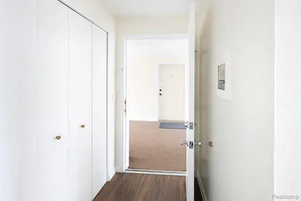 1935 Axtell DR #3, Troy, MI 48084