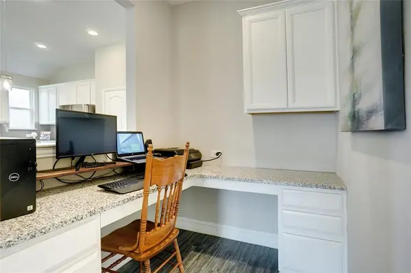 4305 Expedition Drive, Oak Point, TX 75068