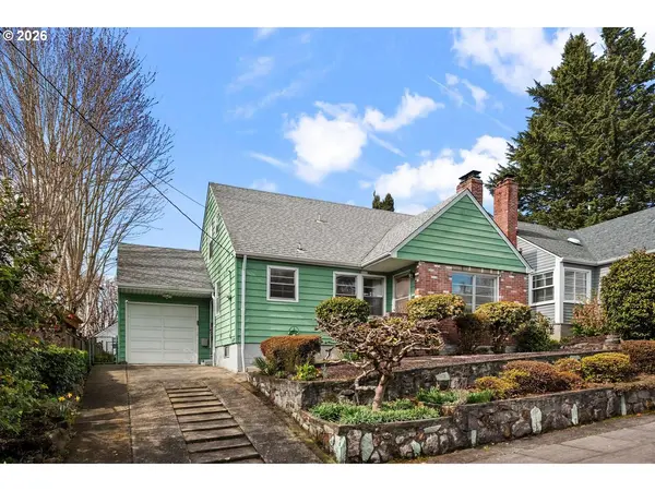 2115 SE 30TH AVE, Portland, OR 97214