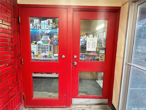 1418 COLLEGE DRIVE, Saskatoon, SK S7N 0W7