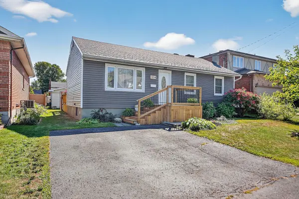 1914 Rosebella AVE, Blossom Park - Airport And Area, ON K1T 1G7