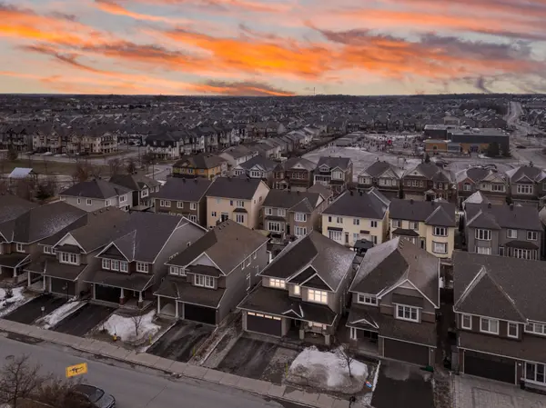 571 Egret WAY, Barrhaven, ON K2J 0E3