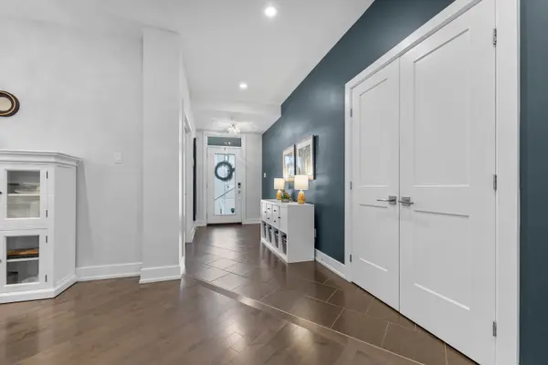 571 Egret WAY, Barrhaven, ON K2J 0E3