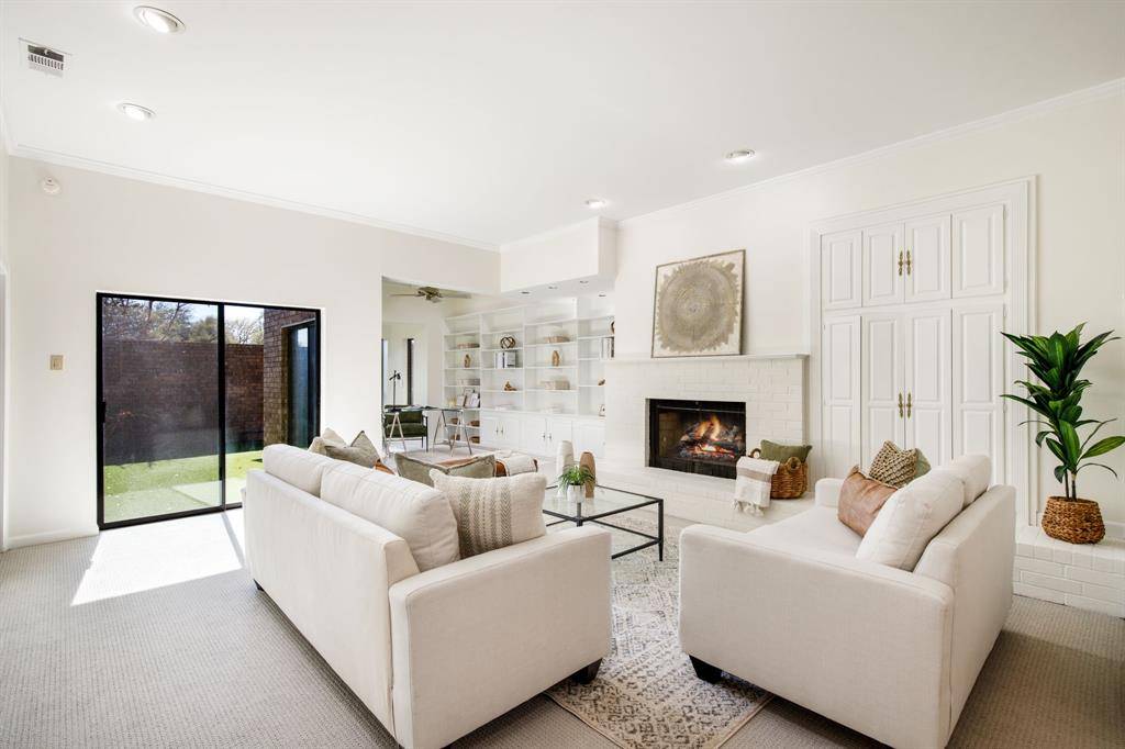 3441 Courtyard Circle, Farmers Branch, TX 75234