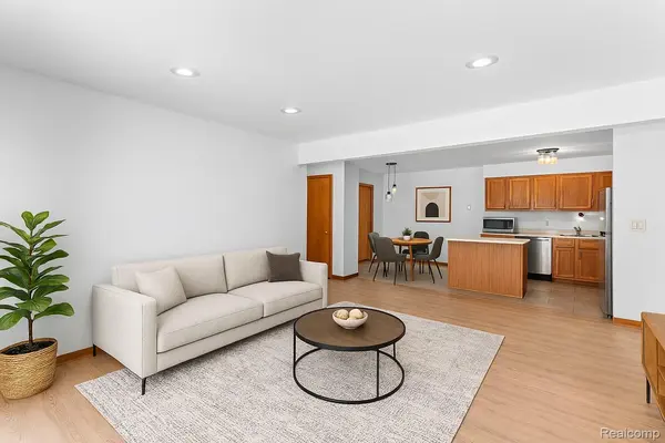 15356 Ashley CT #38, Macomb Township, MI 48044