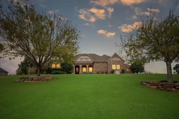 12741 Bella Roma Drive, Fort Worth, TX 76126