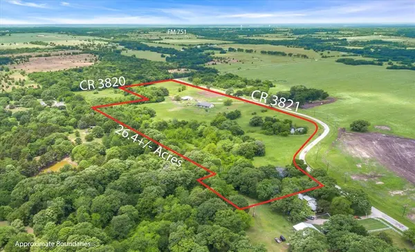 1305 VZ County Road 3821, Wills Point, TX 75169